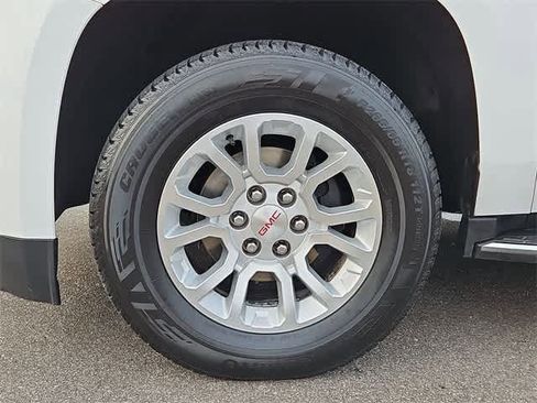 Certified 2020 GMC Yukon XL SLT image 40