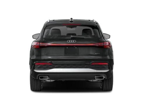 New 2025 Audi Q5 Prestige image 5