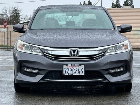 Used 2017 Honda Accord Sport Special Edition image 9