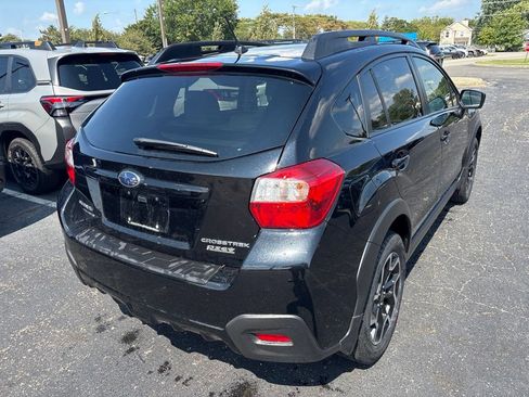 Used 2016 Subaru Crosstrek 2.0i Premium w/ Moonroof Package AWD/4WD image 3