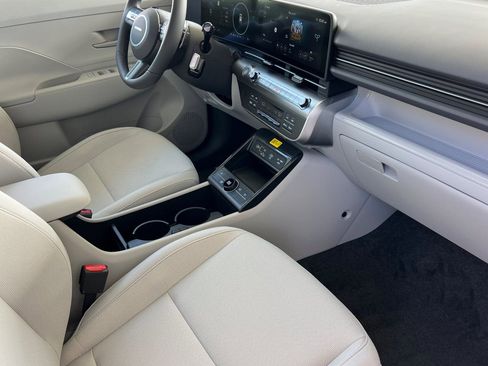 New 2025 Hyundai Kona SEL image 14