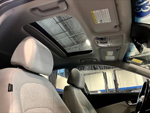 Used 2023 Hyundai Kona SEL w/ Cargo Package FWD image 22