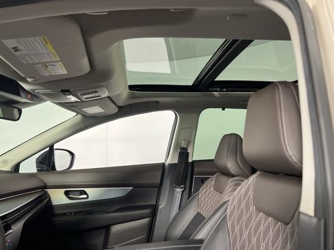 Used 2025 Nissan Murano Platinum w/ Cargo Package image 25