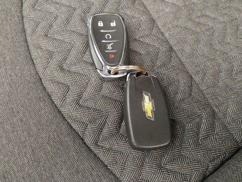 Used 2024 Chevrolet Equinox LT w/ LPO, Floor Liner Package FWD image 32