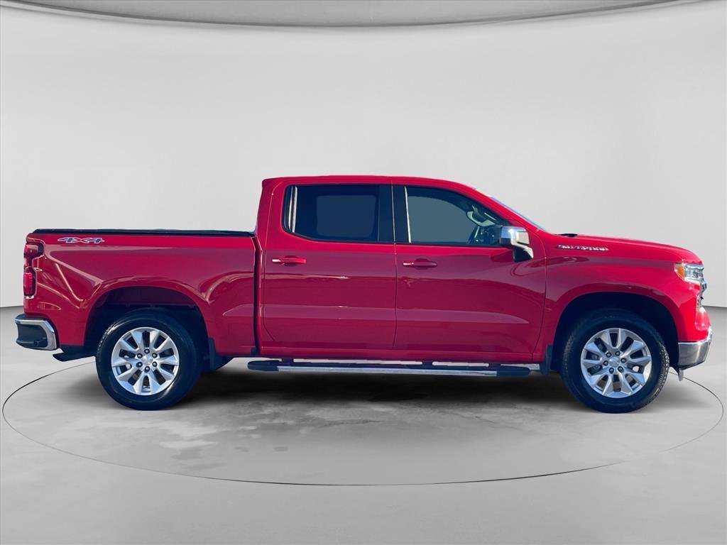 Used 2022 Chevrolet Silverado 1500 LT AWD/4WD image 8
