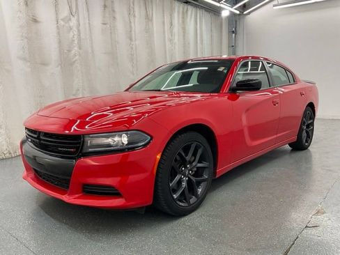 Used 2021 Dodge Charger SXT w/ Blacktop Package RWD image 4