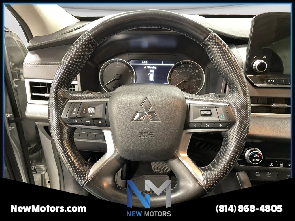 Used 2024 Mitsubishi Outlander SE Black Edition AWD/4WD image 12
