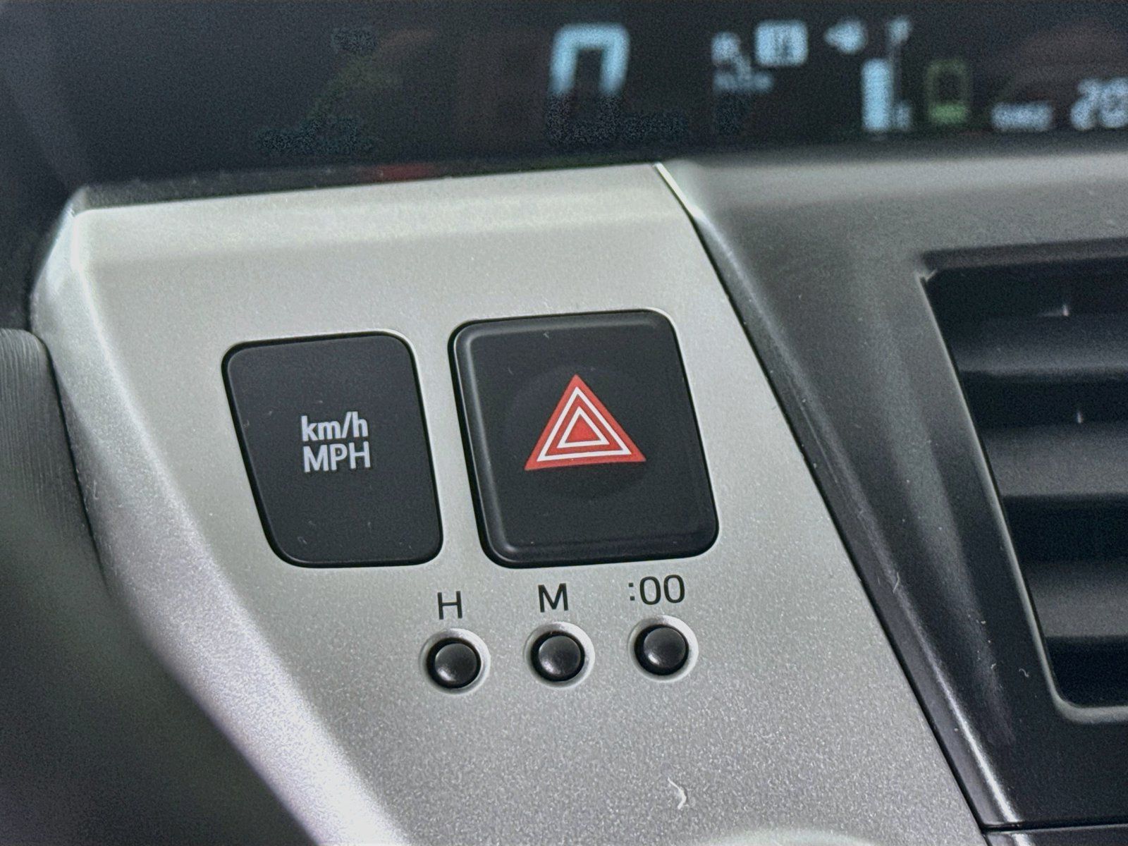 Used 2014 Toyota Prius V Two FWD image 17