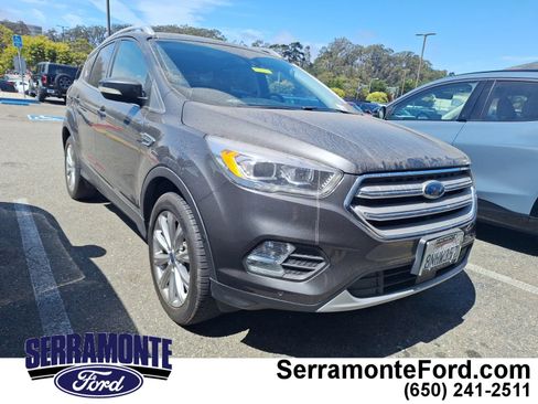 Used 2018 Ford Escape Titanium w/ Ford Safe & Smart Package FWD image 1