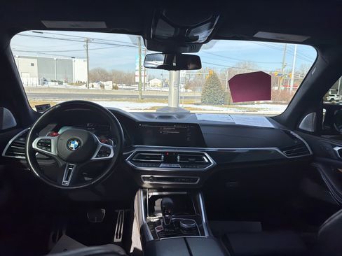 Used 2021 BMW X5 M w/ Competition Package image 22