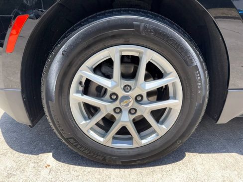 Used 2023 Chevrolet Equinox LS FWD image 41