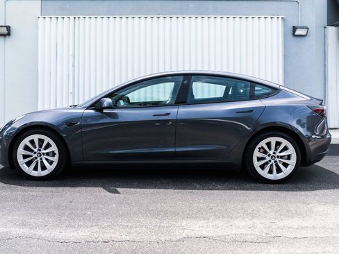 Used 2023 Tesla Model 3 Standard Range RWD image 4