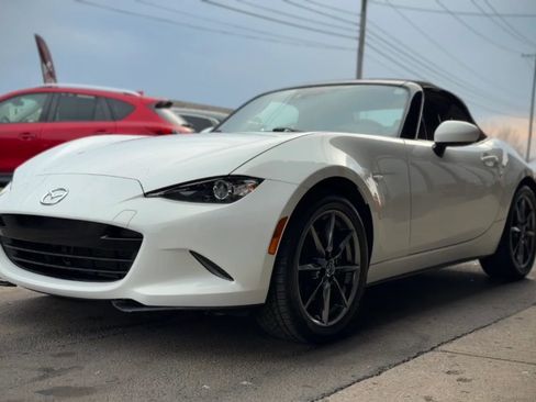 Used 2016 MAZDA MX-5 Miata Grand Touring image 5