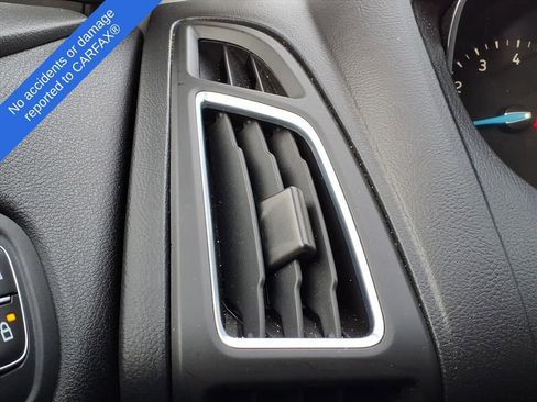 Used 2017 Ford Focus Titanium image 29