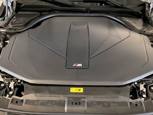 New 2026 BMW i5 w/ Executive Package AWD/4WD image 16