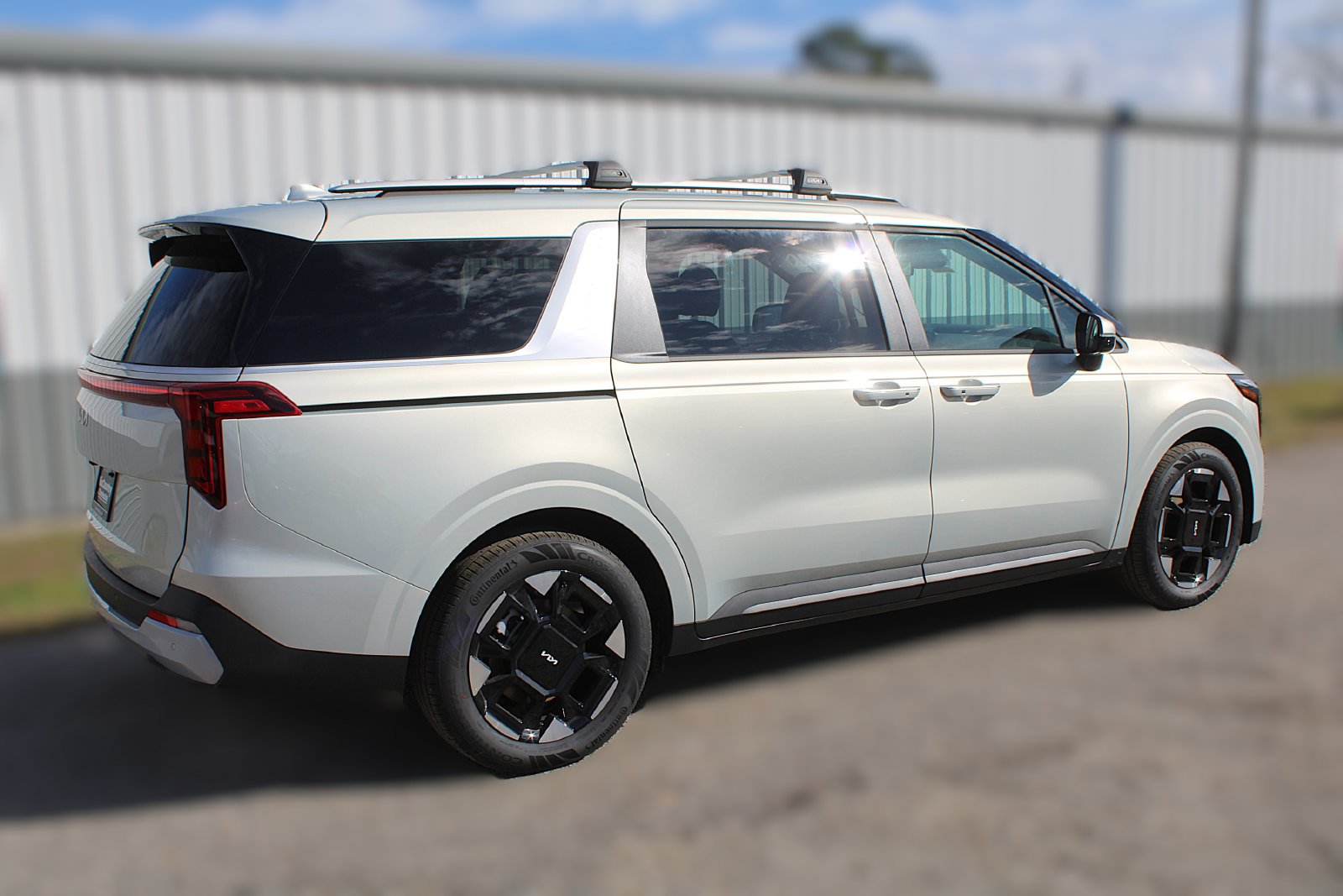 New 2026 Kia Carnival EX FWD image 9