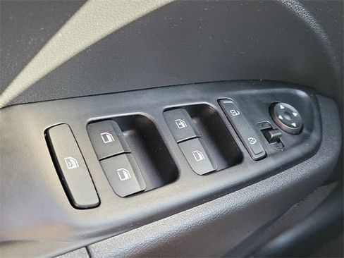 New 2026 Hyundai Venue SE image 15