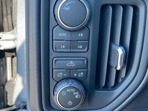 New 2026 Chevrolet Silverado 1500 Custom Trail Boss AWD/4WD image 15