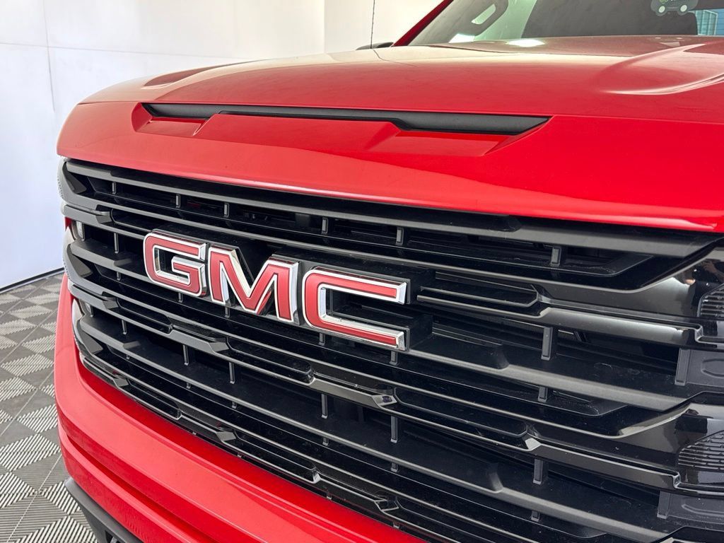 Certified 2025 GMC Sierra 1500 Elevation w/ Preferred Package AWD/4WD image 13
