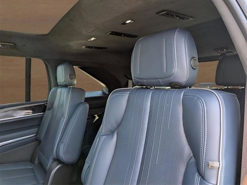 New 2025 Cadillac Escalade IQ Luxury 2 image 21