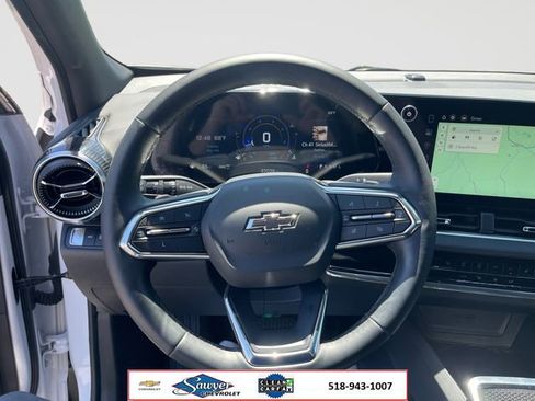 Used 2025 Chevrolet Equinox LT w/ Midnight Edition AWD/4WD image 13