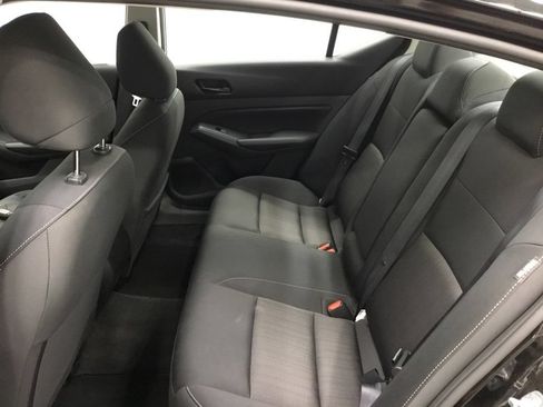 Used 2024 Nissan Altima 2.5 SV w/ SV Premium Package FWD image 27