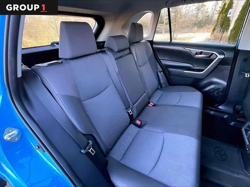 Used 2020 Toyota RAV4 XLE w/ Convenience Package image 20