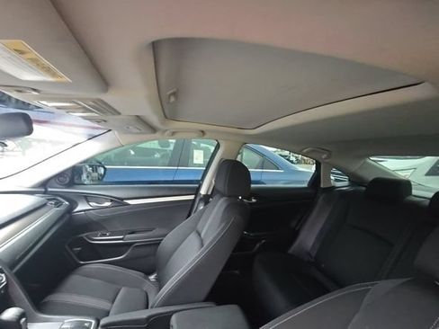 Used 2018 Honda Civic EX-T image 8