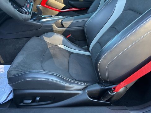 Used 2021 Chevrolet Camaro SS image 11