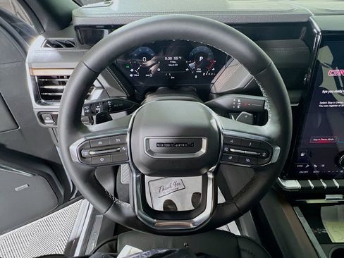 New 2026 GMC Yukon XL Denali w/ Sun & Power Step Package image 10