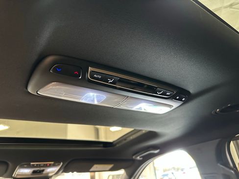 Used 2022 Kia Telluride SX w/ Nightfall Edition Package image 38