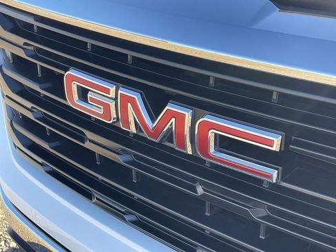 Used 2025 GMC Sierra 1500 Pro w/ Pro Value Package image 32