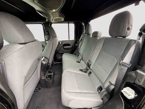 Used 2024 Jeep Gladiator Sport image 20