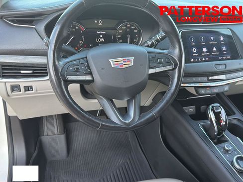 Used 2021 Cadillac XT4 Premium Luxury w/ Cold Weather Package FWD image 17
