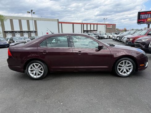 Used 2011 Ford Fusion SEL w/ 302A Rapid Spec Order Code image 4
