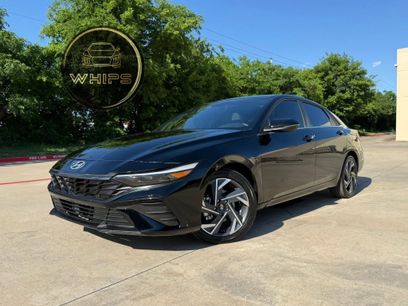 Used 2025 Hyundai Elantra Limited