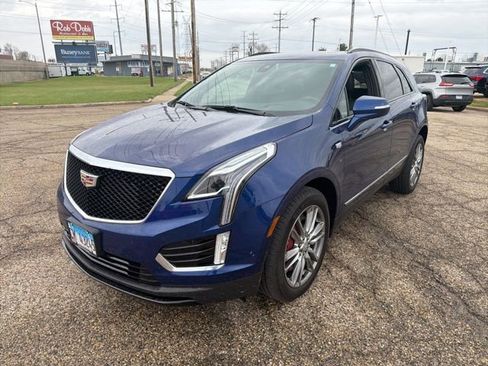 Used 2024 Cadillac XT5 Sportv w/ Technology Package image 3