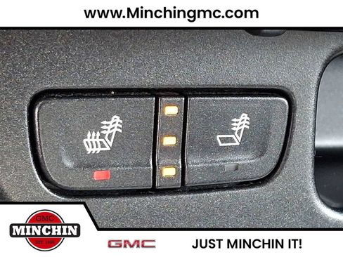 Used 2016 Chevrolet Colorado LT w/ Midnight Edition AWD/4WD image 23