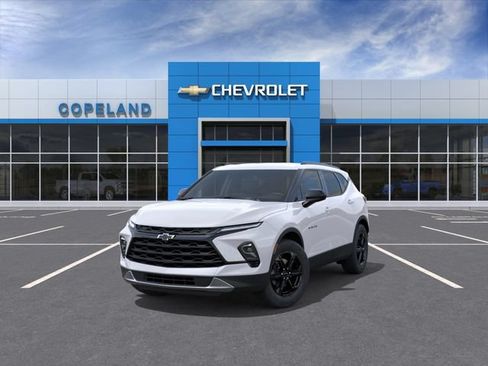 New 2026 Chevrolet Blazer LT w/ Convenience Package AWD/4WD image 8