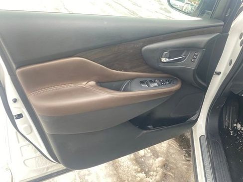 Used 2023 Nissan Murano Platinum image 19