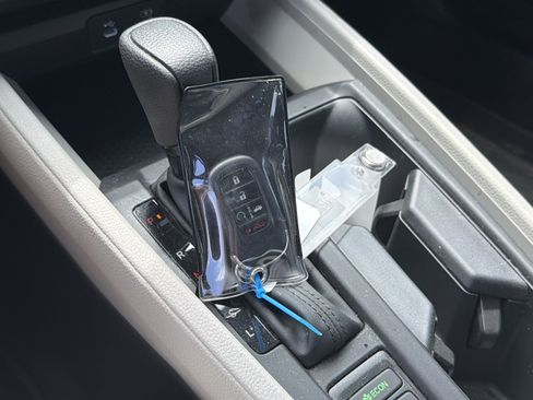 Used 2025 Honda Accord SE image 18