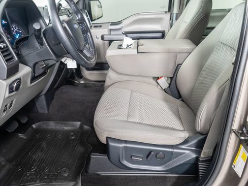 Used 2020 Ford F150 XLT w/ Equipment Group 302A Luxury AWD/4WD image 10