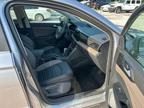 Used 2024 Volkswagen Taos SEL AWD/4WD image 9