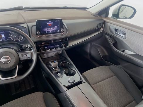 Used 2022 Nissan Rogue SV image 23