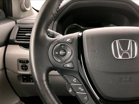 Used 2020 Honda Ridgeline RTL-E image 12