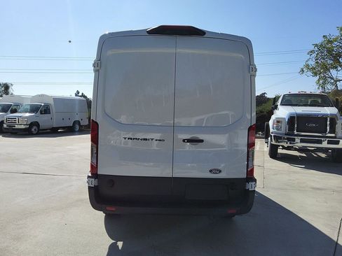 New 2026 Ford Transit 250 148 Medium Roof w/ Load Area Protection Package image 23