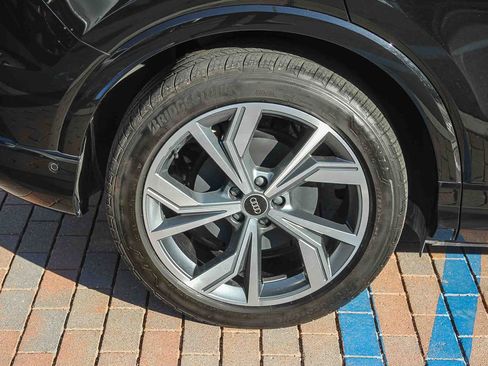 Certified 2024 Audi Q4 e-tron Premium Plus w/ Premium Plus image 10