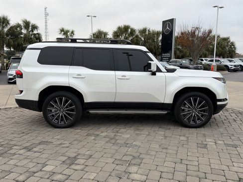 Used 2024 Lexus GX 550 image 8