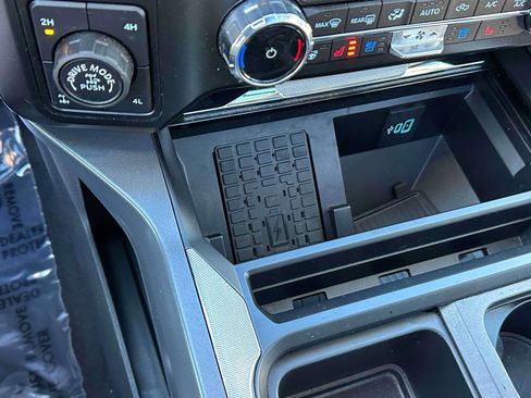 Used 2024 Ford F250 Lariat w/ Tremor Off-Road Package image 32