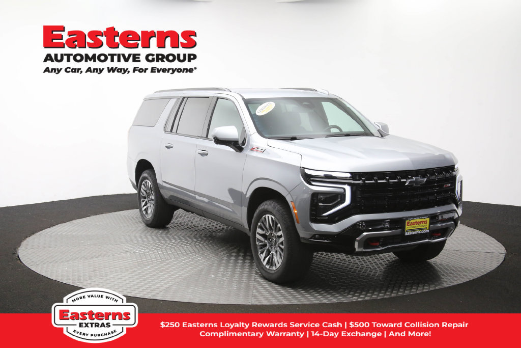 Used 2025 Chevrolet Suburban Z71 AWD/4WD image 55